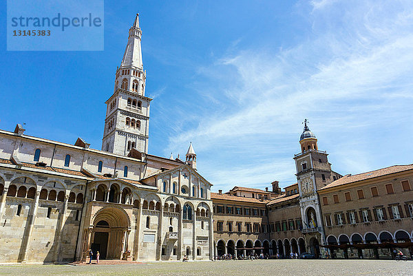 Italien  Emilia Romagna  Modena  Piazza Grande  die Kathedrale und das Rathaus