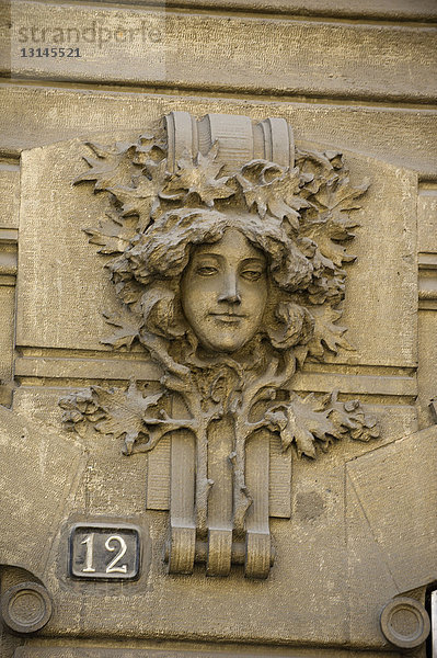 Europa  Italien  Lombardei  Mailand  Liberty Palace  Art Nuveaou  floraler Stil des späten neunzehnten und frühen zwanzigsten Jahrhunderts.