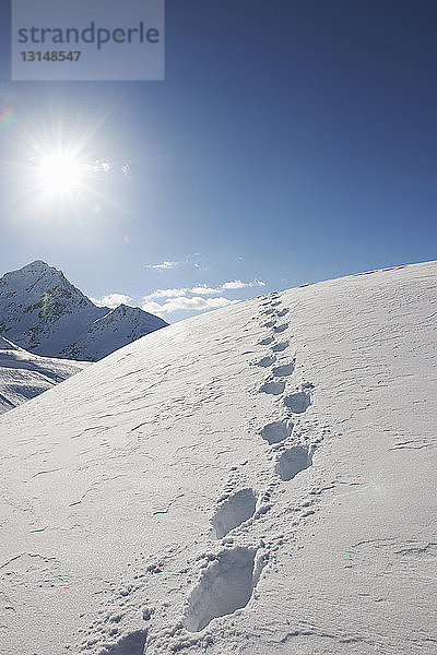 Fußspuren im Schnee  Kuhtai  Österreich
