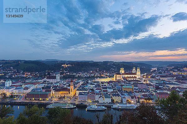 Luftaufnahme der Stadt  Passau  Bayern  Deutschland