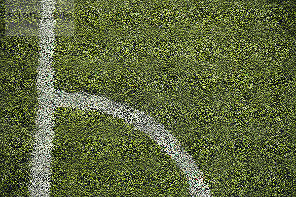 Linienmarkierungen auf dem Fußballplatz