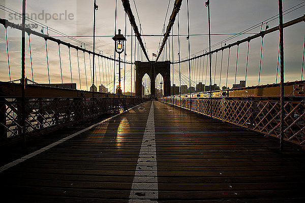 Brooklyn-Brücke  New York City  USA