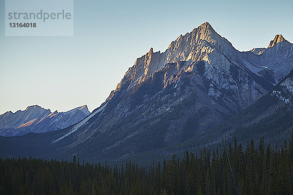 Rocky Mountains  Lake Louise  Alberta  Kanada