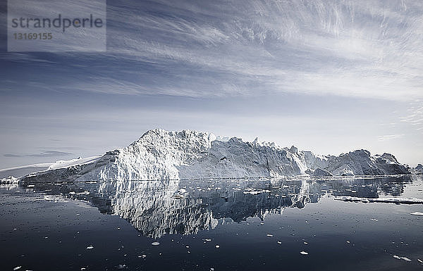 Blick auf Eisberg  Ilulissat  Jakobshavn  Grönland