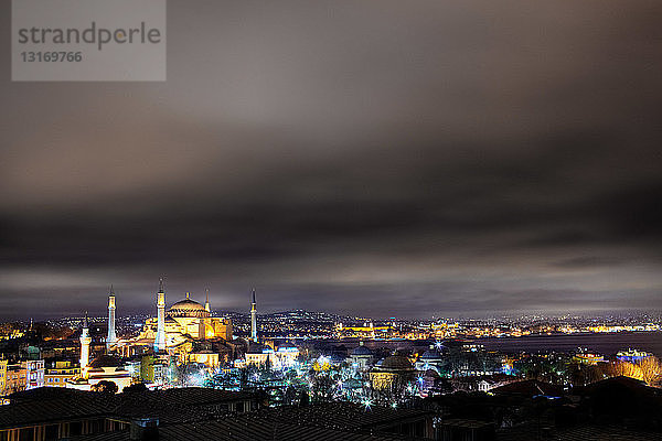 Hagia-Sofia-Moschee bei Nacht  Istanbul  Türkei