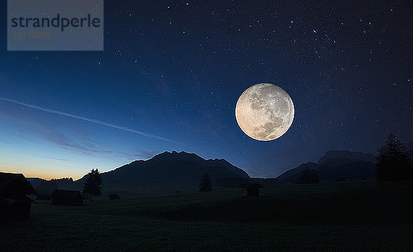 Vollmond  Karwendel  Bayern  Deutschland