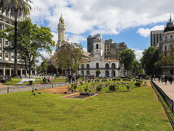 Argentinien  Buenos Aires  Plaza de Mayo mit dem Cabildo de Buenos Aires  Museo Nacional del Cabildo y la Revolucinn de Mayo