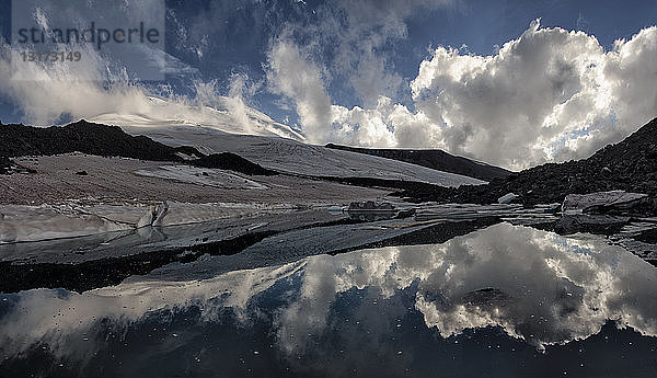 Russland  Oberes Baksan-Tal  Kaukasus  Elbrus  Nordlager