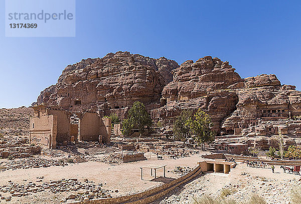 Jordanien  Wadi Musa  Petra  Qasr Bint Firaun  Palast der Tochter des Pharaos