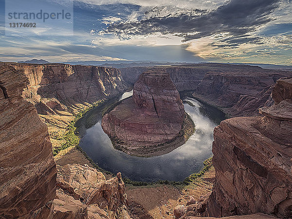 USA  Arizona  Page  Colorado River  Glen Canyon National Recreation Area  Horseshoe Bend