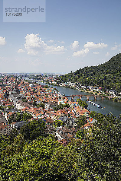 Deutschland  Baden-Württemberg  Heidelberg  Neckar  Stadtansicht mit Charles-Theodore-Brücke