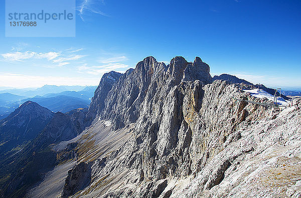 Österreich  Steiermark  Salzkammergut  Dachstein  Blick vom Hunerkogel zum Hohen Dachstein  Dachsteinmassiv