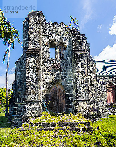 Karibik  Kleine Antillen  St. Kitts und Nevis  Basseterre  Anglikanische Kirche  Ruine der Thomaskirche