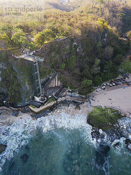 Indonesien  Bali  Luftaufnahme von Lift und Strand
