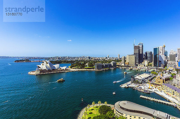 Australien  New South Wales  Sydney  Sydney Opernhaus und Stadtansicht