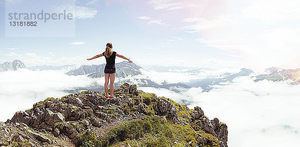 Österreich  Südtirol  Wanderer