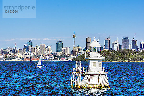 Australien  New South Wales  Sydney  Stadtansicht und Leuchtturm