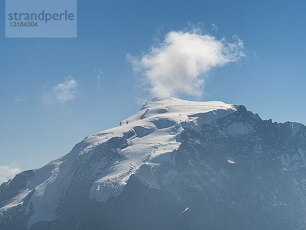 Grenzregion Italien Schweiz  Berglandschaft mit schneebedecktem Ortler