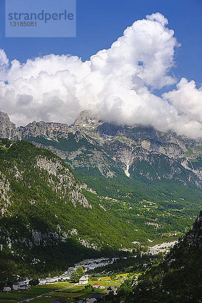 Albanien  Bezirk Shkoder  Albanische Alpen  Nationalpark Theth  Theth