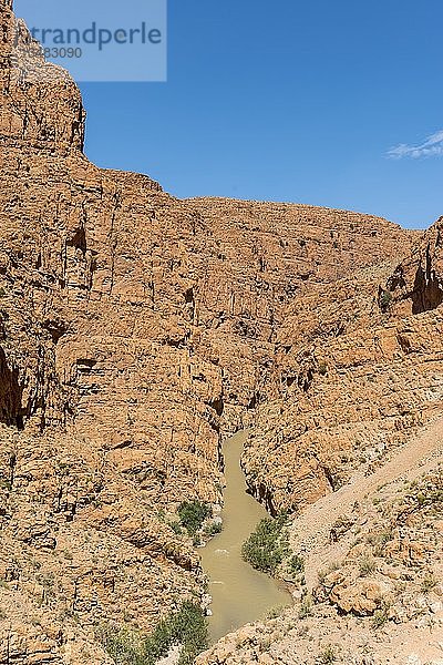 Dades-Schlucht  Schlucht mit Fluss Oued Dades  Marokko  Afrika