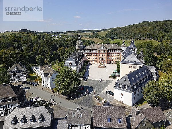 Schloss Berleburg  Bad Berleburg  Kurort  Wittgensteiner Land  Kreis Siegen-Wittgenstein  Nordrhein-Westfalen  Deutschland  Europa