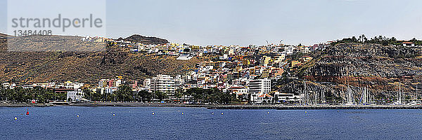 Panorama von San Sebastian de La Gomera  Hauptstadt der Kanarischen Insel La Gomera  Spanien  Europa