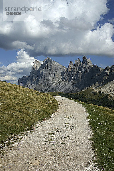 Wanderweg  Geisslerspitzen  Südtirol