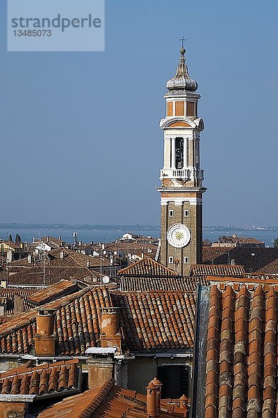 Kirchturm  Kirche Chiesa dei Santi Apostoli  Venedig  Venetien  Italien  Europa