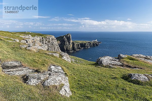 Neist Point  Leuchtturm  Isle of Skye  Innere Hebriden  Schottland  Vereinigtes Königreich  Europa