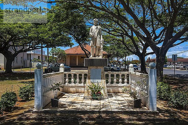 Kapitän James Cook Statue im Lihue Park auf der Insel Kauai  Hawaii  USA  Nordamerika