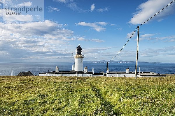 Leuchtturm  Halbinsel Dunnet Head  Nordküste von Schottland  Schottland  Vereinigtes Königreich  Europa