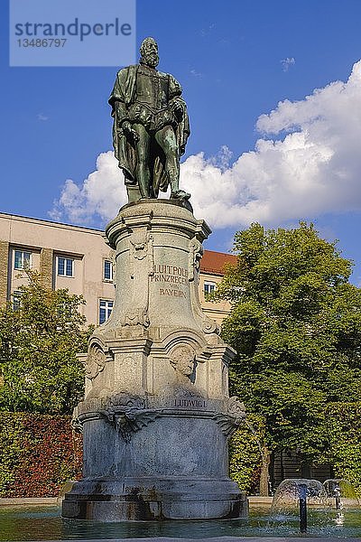 Prinzregentenbrunnen  Prinzregentenplatz  Bahnhofs- und Bismarckviertel  Augsburg  Schwaben  Bayern  Deutschland  Europa