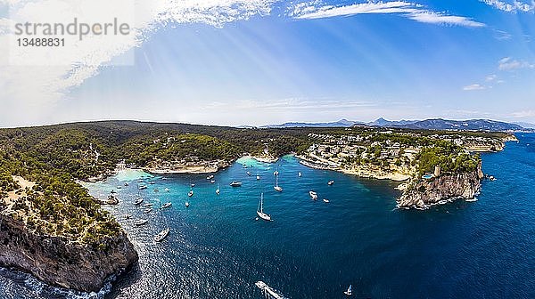 Drohnenaufnahme  Blick über die Fünf-Finger-Bucht von Portals Vells  Mallorca  Balearische Inseln  Spanien  Europa