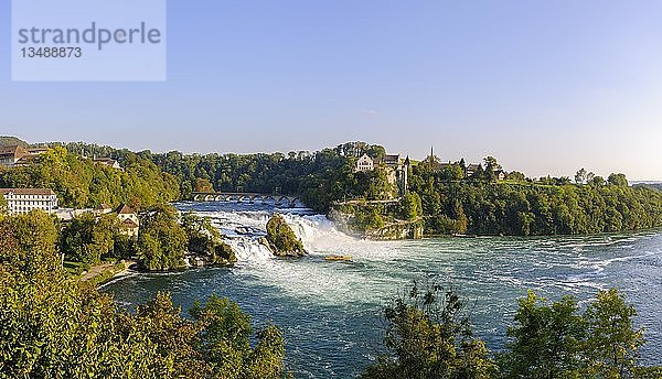 Rheinfall mit Schloss Laufen  bei Schaffhausen  Kanton Schaffhausen  Schweiz  Europa