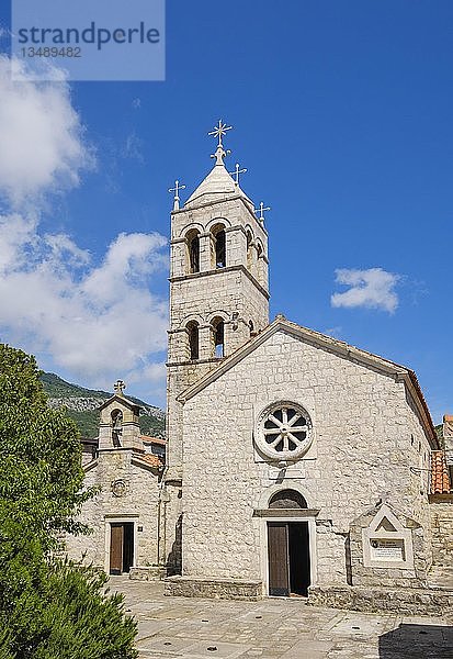 Orthodoxes Kloster Rezevici  in der Nähe von Budva  Montenegro  Europa