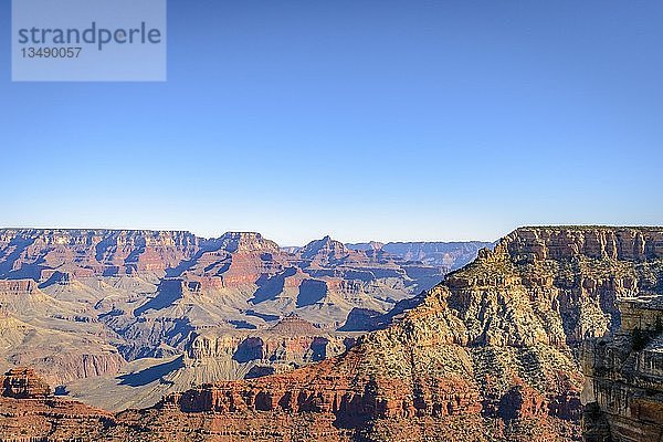 Rim Trail  Blick vom Mather Point  erodierte Felslandschaft  South Rim  Grand Canyon National Park  Arizona  USA  Nordamerika