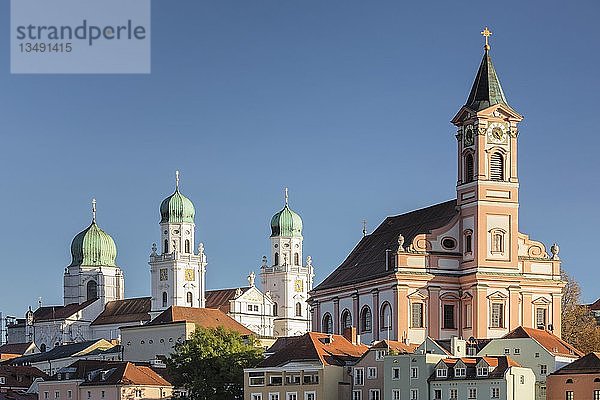 Dom St. Stephan und Pfarrkirche St. Paul  Passau  Niederbayern  Bayern  Deutschland  Europa