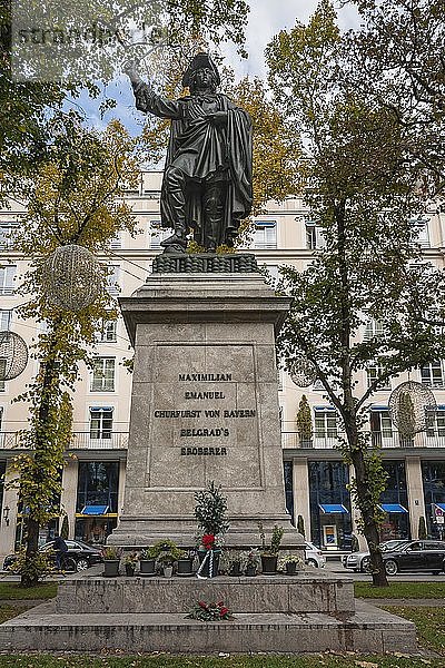 Denkmal fÃ¼r Maximilian Emanuel  ChurfÃ¼rst von Bayern  MÃ¼nchen  Oberbayern  Bayern  Deutschland  Europa