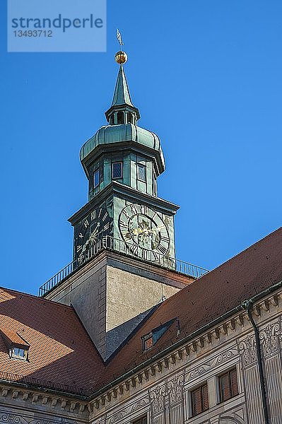 Uhrenturm im Brunnenhof der Residenz  München  Oberbayern  Bayern  Deutschland  Europa