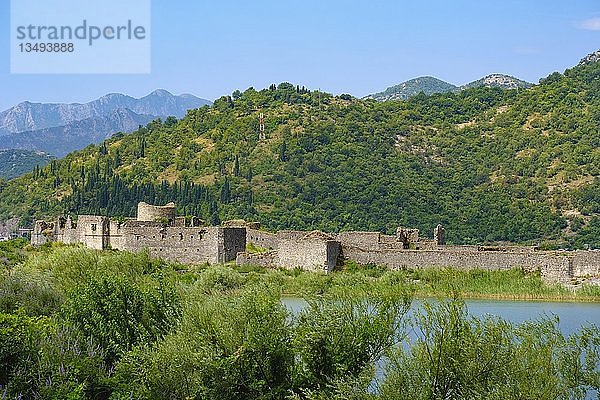 Festung Lesendro  in der Nähe von Podgorica  Nationalpark Skadarsee  Montenegro  Europa