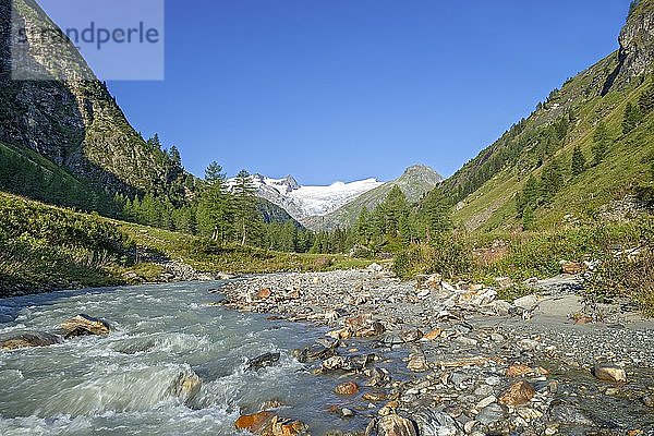 Gschlößbach im Tauerntal  hinter Schwarze Wand  Hoher Zaun und Großvenediger  Venedigergruppe  Nationalpark Hohe Tauern  Osttirol  Österreich  Europa