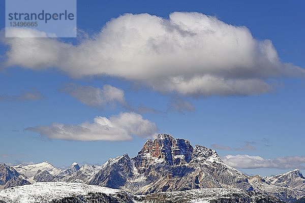 Blick von der Drei Zinnen Südwand  auf die Hohe Gaisl 3148 m in den Pragser Dolomiten  Sextener Dolomiten  Südtirol  Südtirol  Italien  Europa