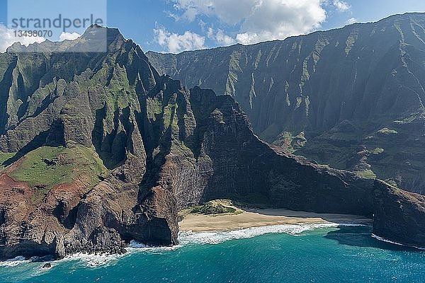 Zerklüftete Na Pali-Küste  Luftaufnahme  Kaua'i  Hawai'i  Polynesien