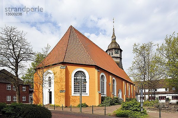 Evangelische Kirche St. Liborius  BremervÃ¶rde  Niedersachsen  Deutschland  Europa