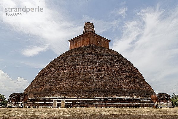 Jethawanaramaya-Stupa  Basawakkulama  Anuradhapura  Sri Lanka  Asien