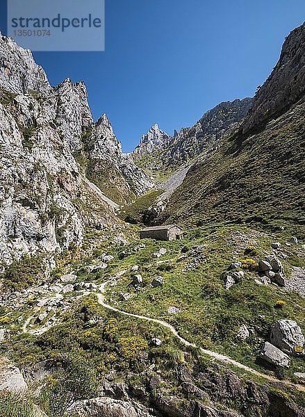 Berglandschaft auf dem Wanderweg La Ruta del Cares im Nationalpark Picos de Europa  Caín de Valdeón  León  Spanien  Europa