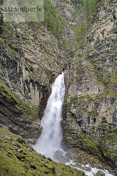 Gößnitzfall bei Heiligenblut  Mölltal  Nationalpark Hohe Tauern  Kärnten  Österreich  Europa