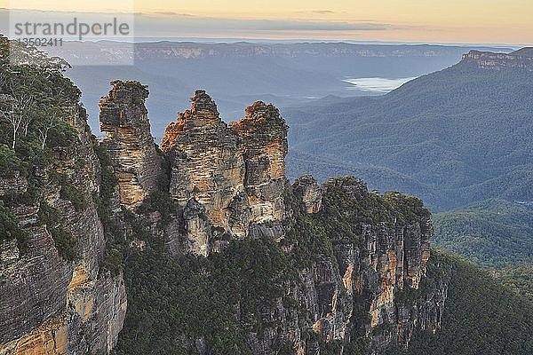 Felsformation Three Sisters im Jamison Valley  Blue Mountains  New South Wales  Australien  Ozeanien