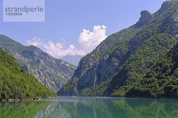 Koman-Stausee  Liqeni i Komanit  Fluss Drin  Qark Shkodra  Albanien  Europa