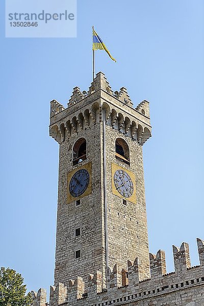 Uhrenturm des Palazzo Pretorio  Altstadt  Trient  Trentino  Südtirol  Italien  Europa